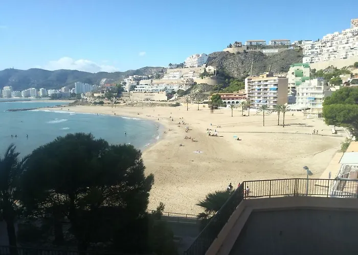Junto Al Mar شقة كولرا