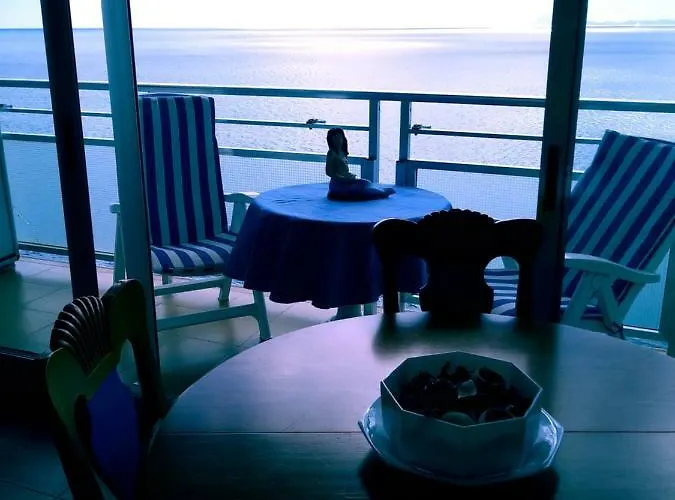 Junto Al Mar شقة *