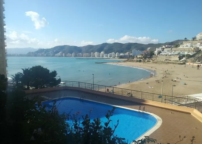 Junto Al Mar شقة كولرا